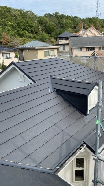 淡路市での屋根リフォーム工事完了の様子