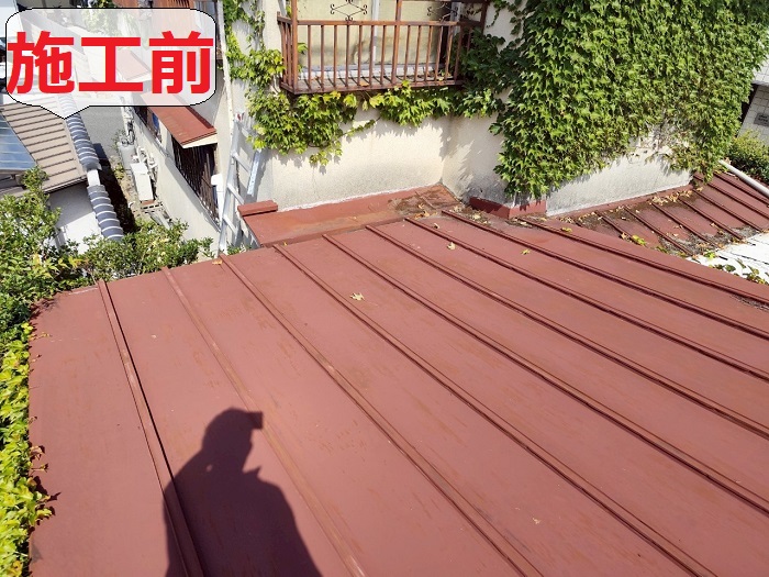 増築屋根からの雨漏り修理前