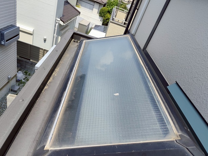 雨漏りしている天窓