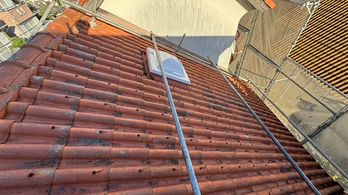 宝塚市で洋瓦屋根のトップライトを交換した後の様子