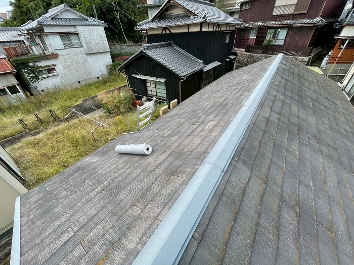 カバー工法前の屋根の様子