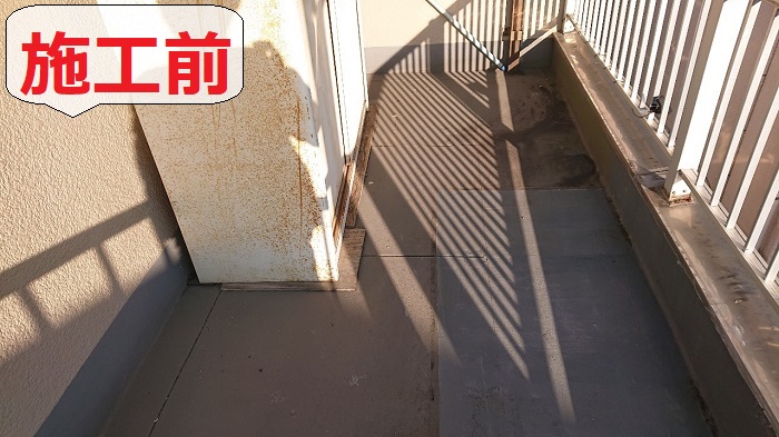 ベランダ雨漏り修理前