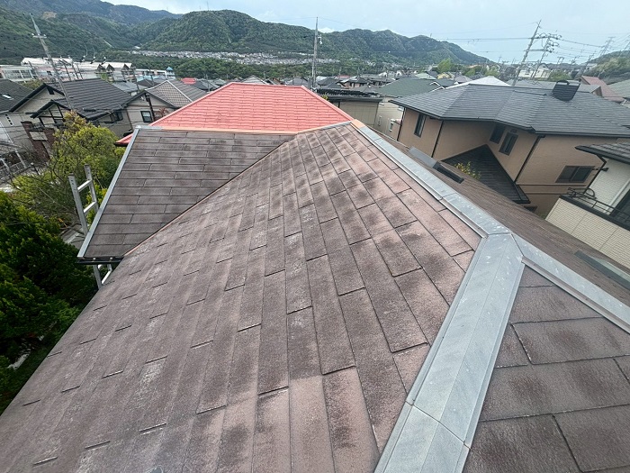 西宮市で増築部分含む大和ハウス戸建ての屋根葺き替え工事を行う前の様子