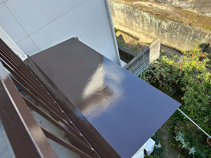 鉄部への上塗り