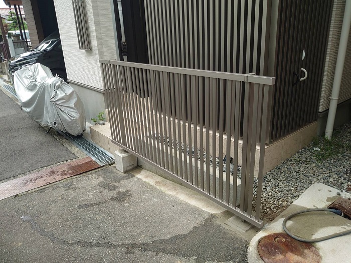 神戸市垂水区で外構フェンスの部分設置を行った後の様子