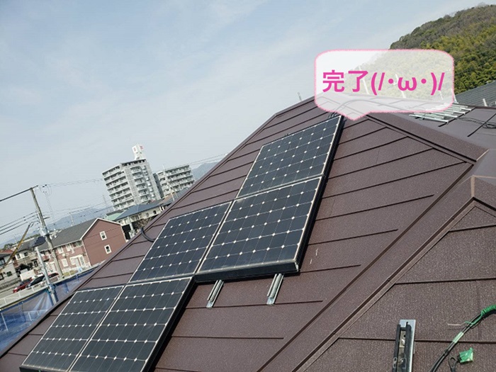 揖保太子町で老朽化したカラーベスト屋根の雨漏り修理でカバー工事が完了した現場の様子