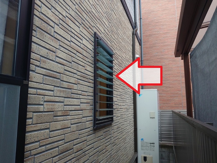兵庫県で先進的窓リノベ2024事業を利用し外窓カバー工法を行う前の様子