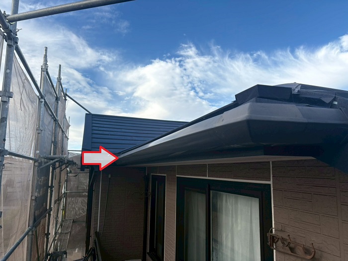 神戸市西区で大和ハウス戸建ての雨樋交換としてシルビスケアPC77を取り付ける前の様子