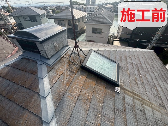 高砂市でスレート屋根から金属屋根へ改修工事を行う前の様子