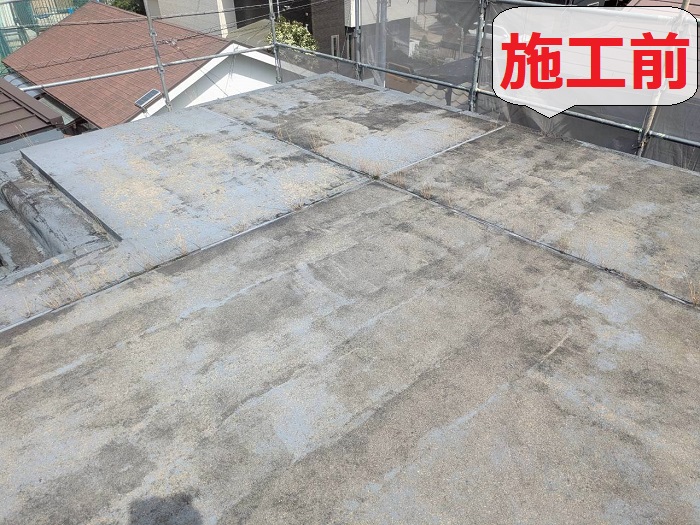 三木市で工場の屋上防水工事としてウレタン防水通気緩衝工法を行なう前の様子