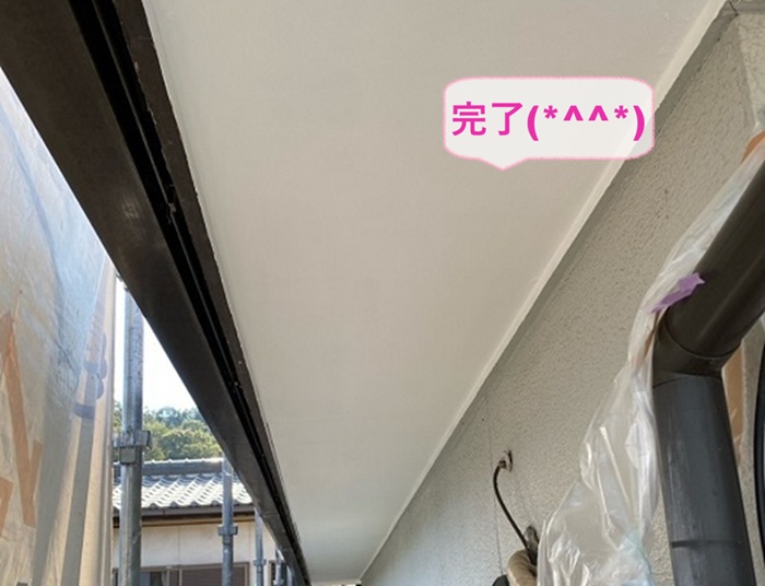 加西市でケイカル板を用いて軒天の補修工事が完了した現場の様子