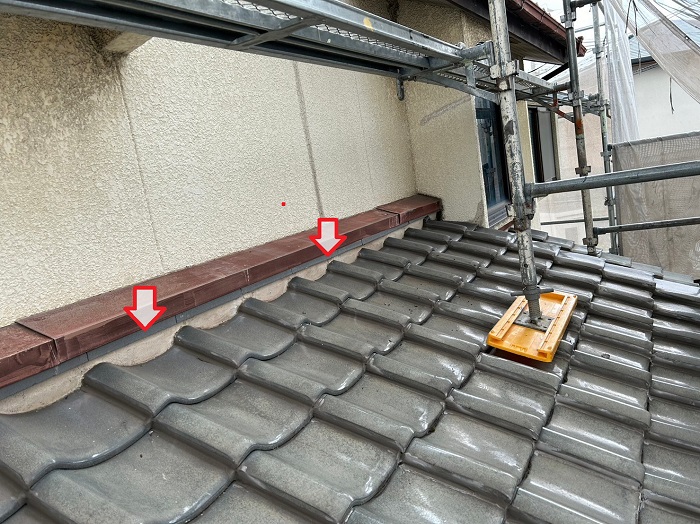加古郡播磨町で瓦屋根の部分補修として漆喰のメンテナンスを行う前の様子