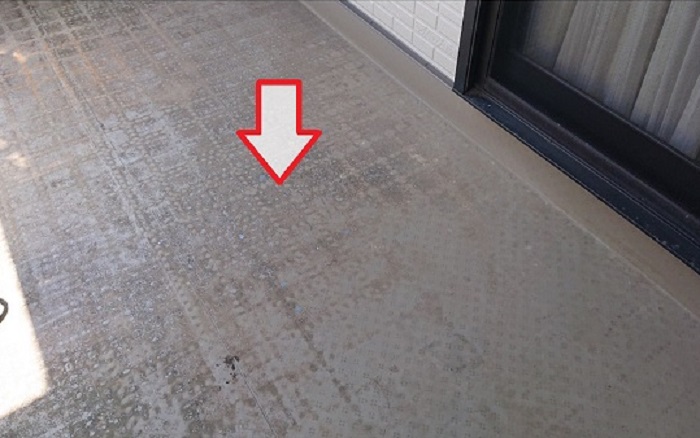 ベランダ床の清掃