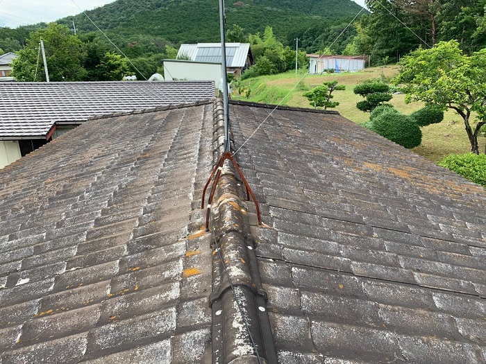 三木市で、何かとクレームの多い積水瓦Uの屋根を調査しました！