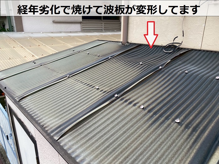 明石市でストックヤードの波板交換を行う前の波板