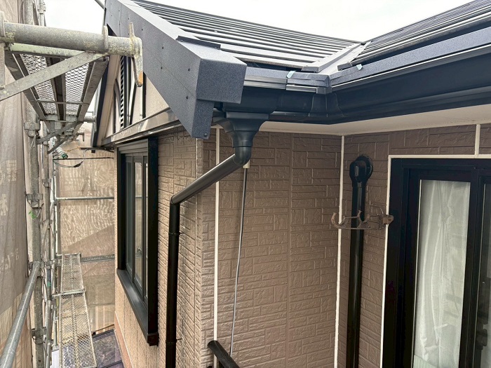 神戸市西区で大和ハウス戸建ての雨樋交換としてシルビスケアPC77を取り付けた後の様子