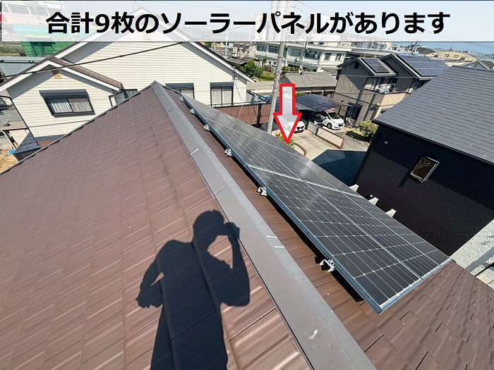 屋根上のソーラーパネル