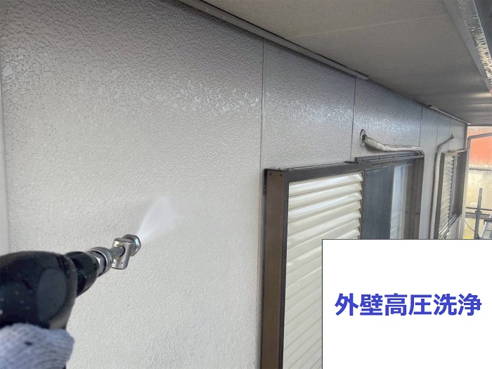 神戸市北区で色褪せたスレート屋根へ遮熱塗料で塗装で外壁洗浄