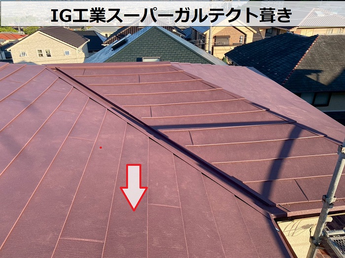 宝塚市で改質アスファルトルーフィングを使用した屋根カバー工事でスーパーガルテクト葺き