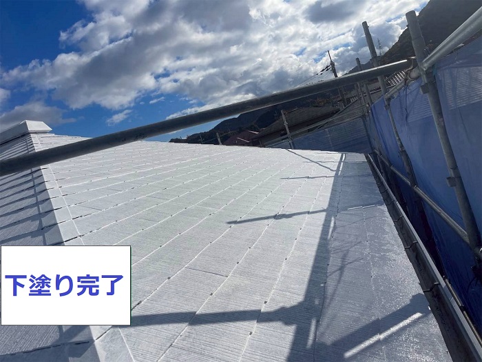 屋根下塗り完了