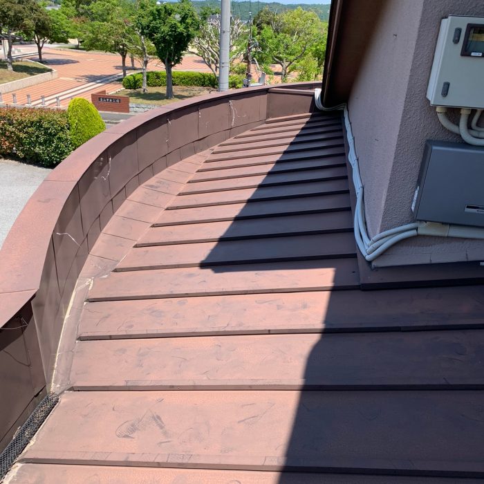 カバー工法前の瓦棒