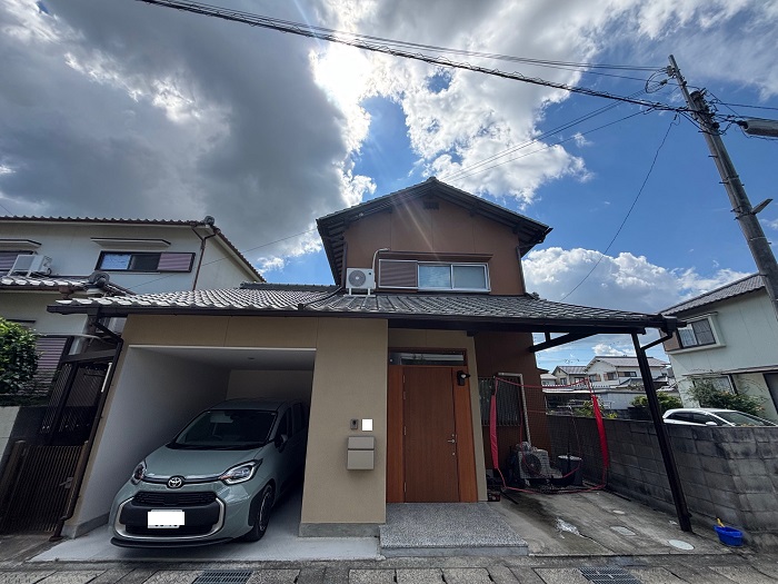 たつの市で日本ペイントのパーフェクトトップを用いて木造戸建ての外壁リフォームを行った後の様子