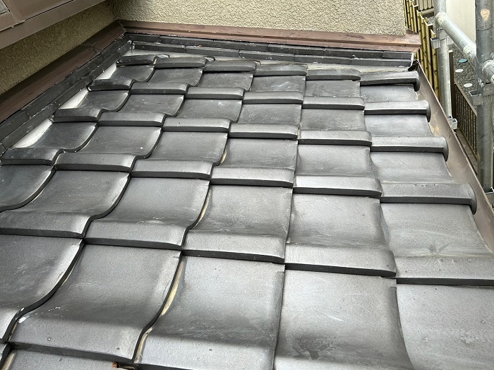 葺き戻しした瓦屋根