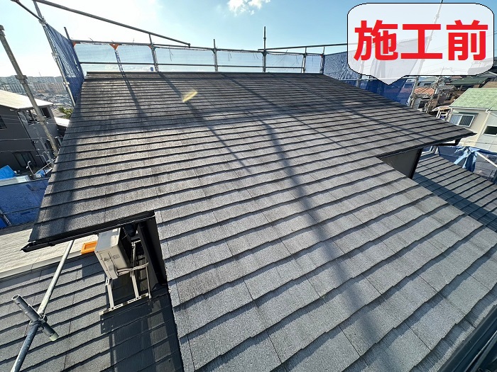 姫路市でカラーベスト屋根塗装工事を行う前の様子