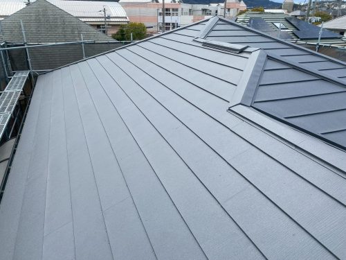 カバー工法後の屋根