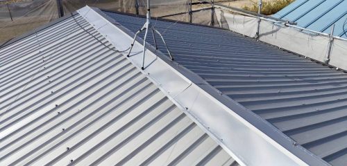 カバー工法後の屋根