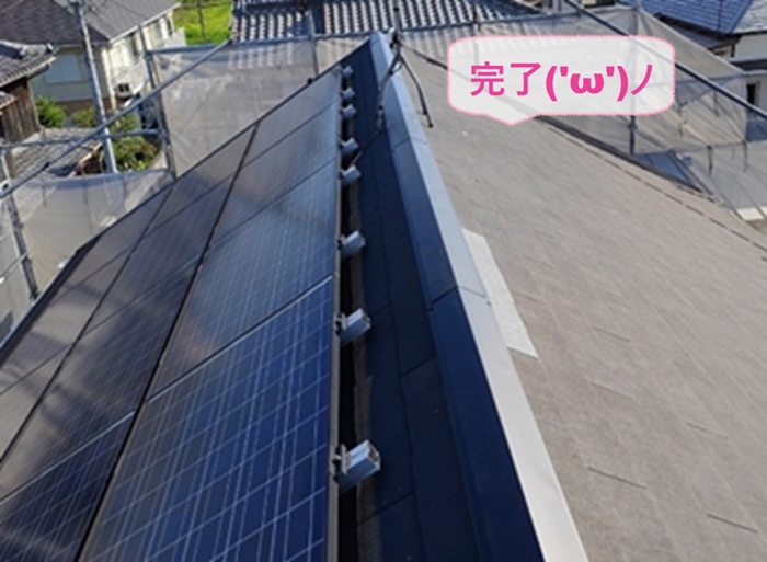 西宮市でスレート屋根の差し替えと棟包み交換が完了した現場の様子