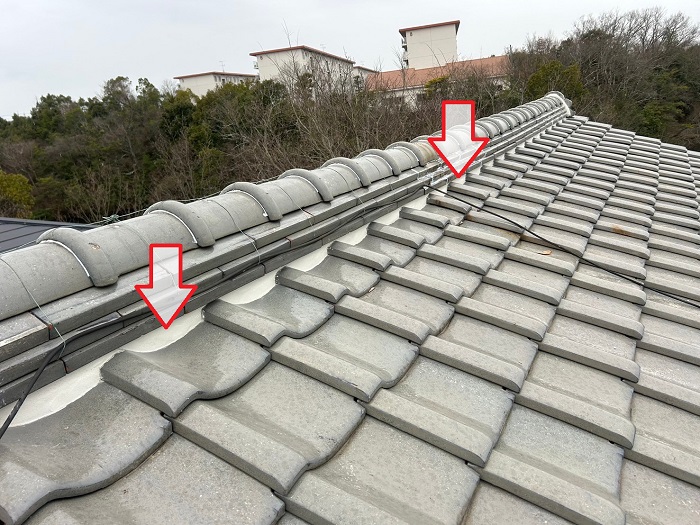 漆喰を取り直した棟瓦