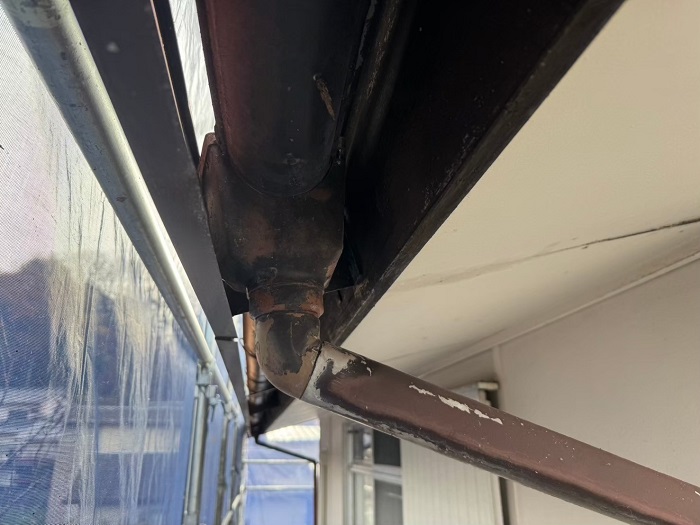 取り替える前の雨樋