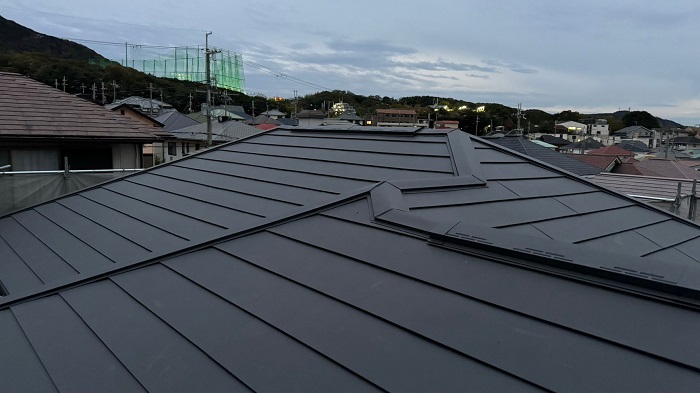 神戸市須磨区での屋根カバー工事完了