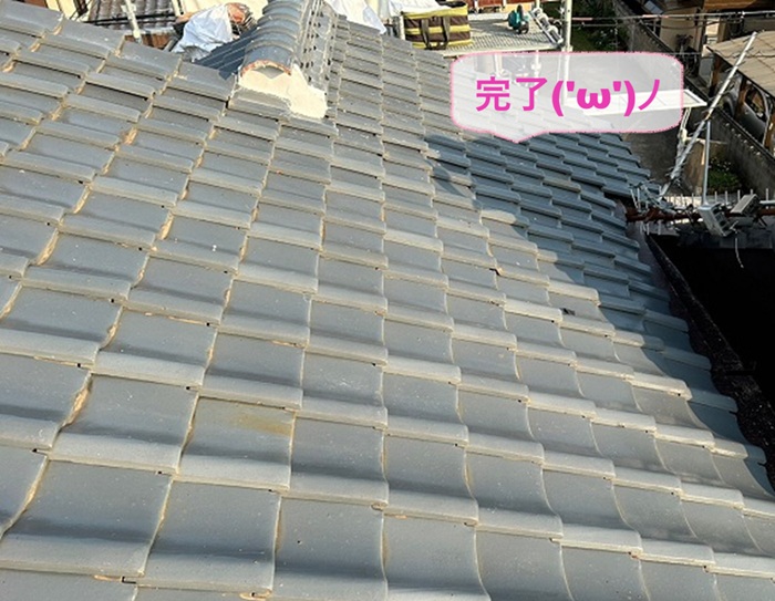 加東市の瓦屋根の部分補修でずれや割れを直して雨漏り防止が完了した現場の様子