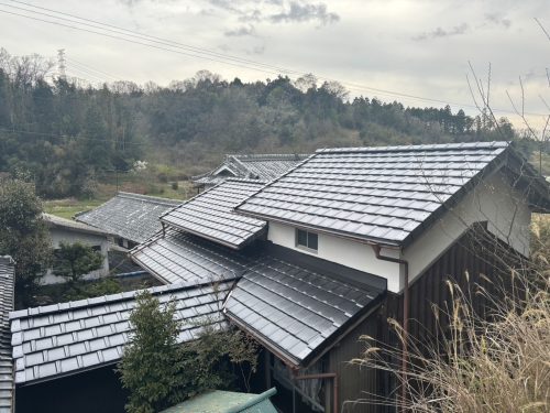 防災瓦に葺き替えた屋根