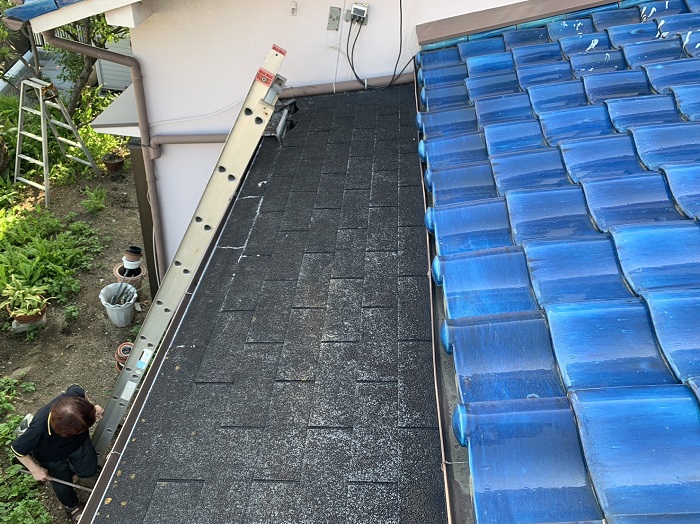 葺き替え前のアスファルトシングル屋根