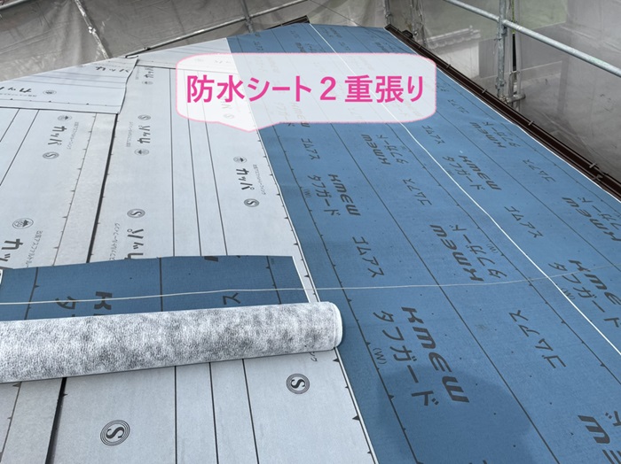 ルーガ鉄平を用いた屋根工事で防水シートを２重貼り