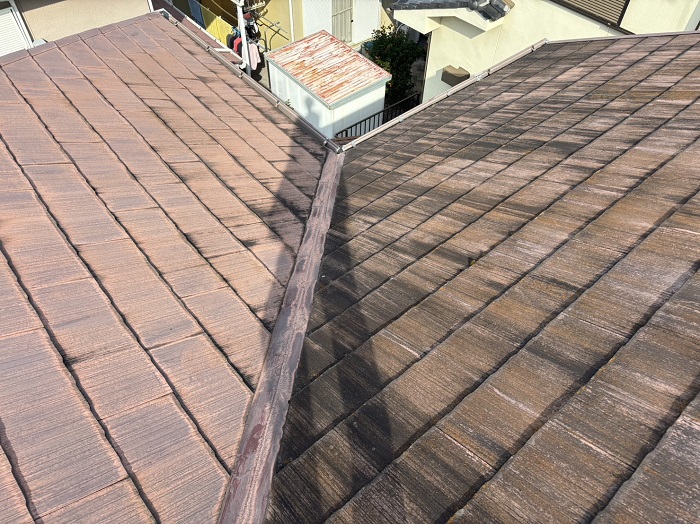 三木市で訪問業者に屋根の浮きを指摘されたスレート屋根