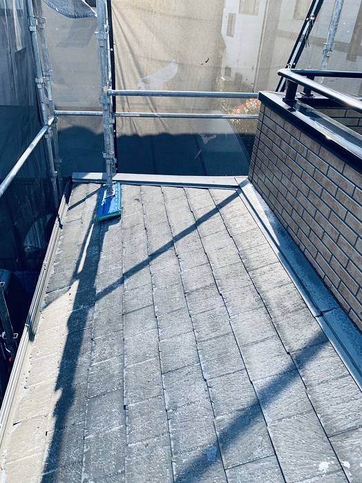 カバー前のカラーベスト屋根