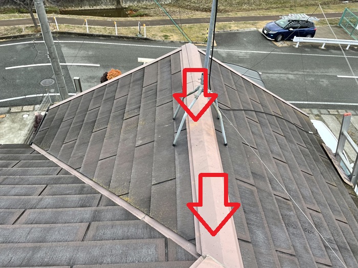 スレート屋根補修で交換する棟板金