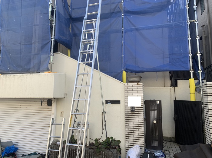 神戸市須磨区で強風によりズレた瓦屋根は火災保険が適応されるのか？
