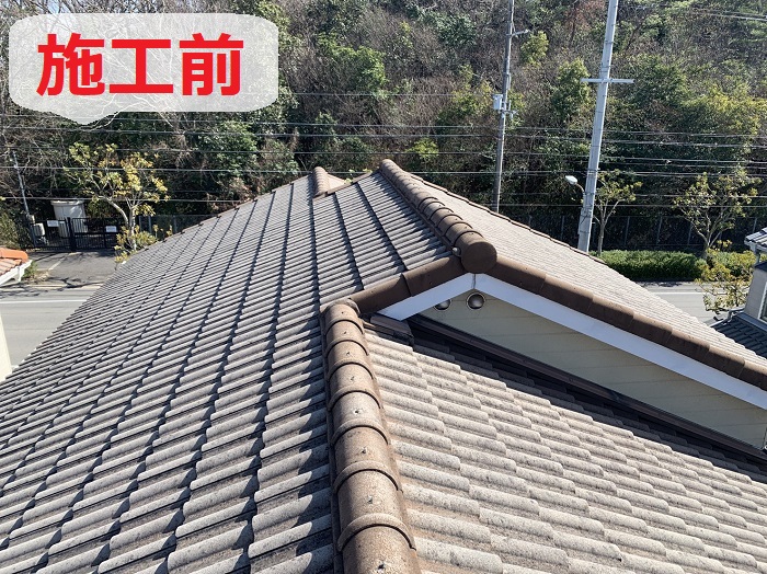 明石市で屋根塗装工事を行う前の様子