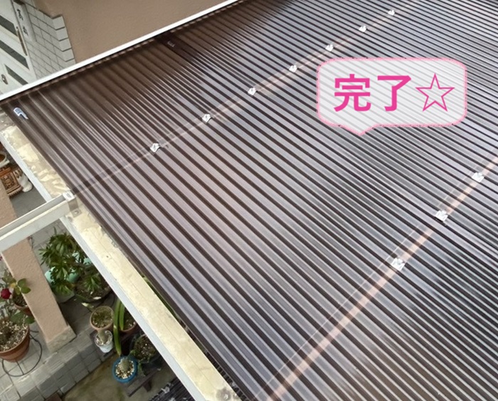 神戸市西区の雨漏り解消でカーポート屋根の交換が完了した様子