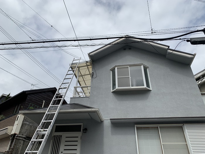 5年前に塗装した屋根から雨漏り？！神戸市灘区でスレート屋根の調査