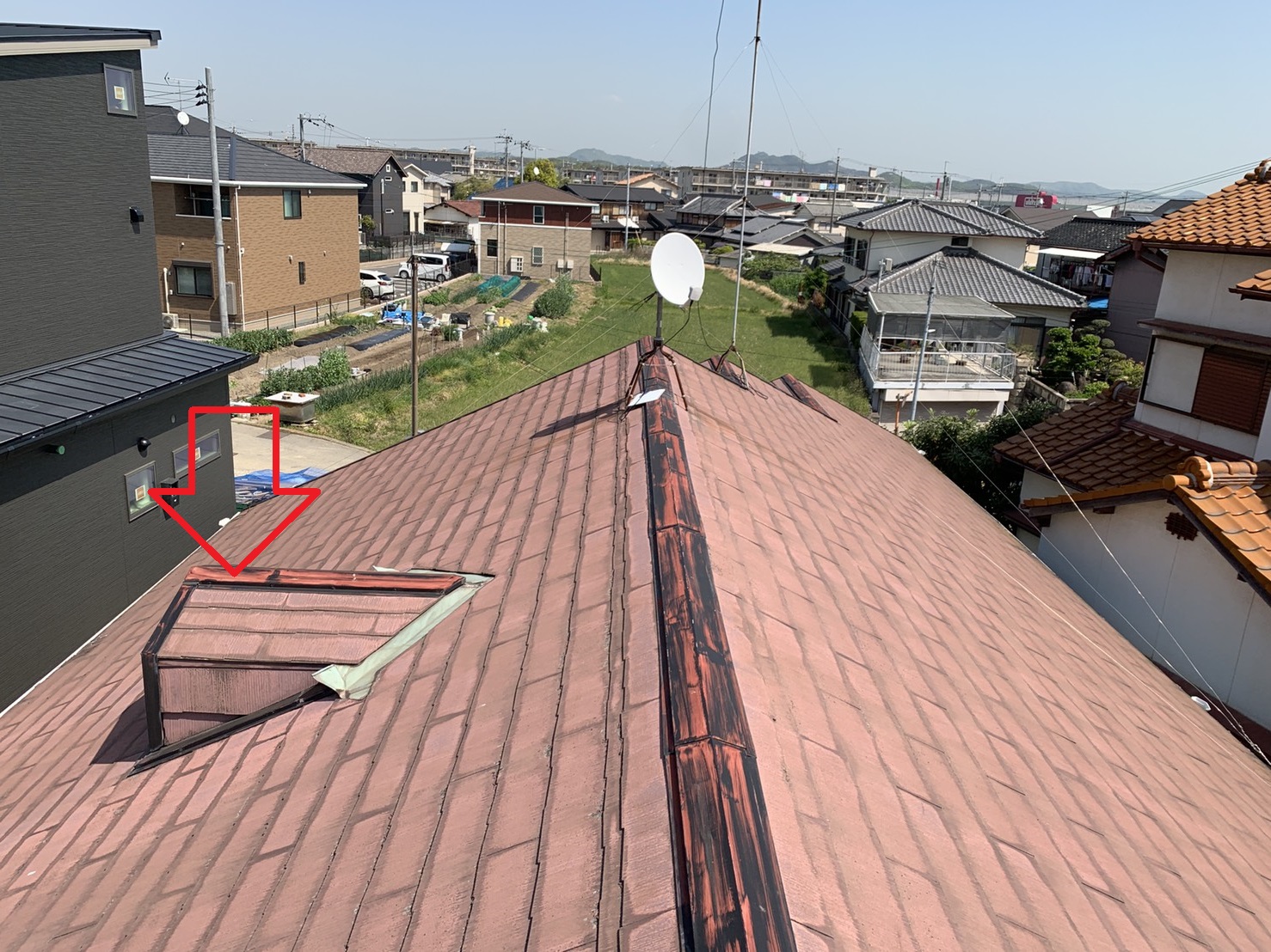 加古川市でカバー工法を行った既存のスレート屋根