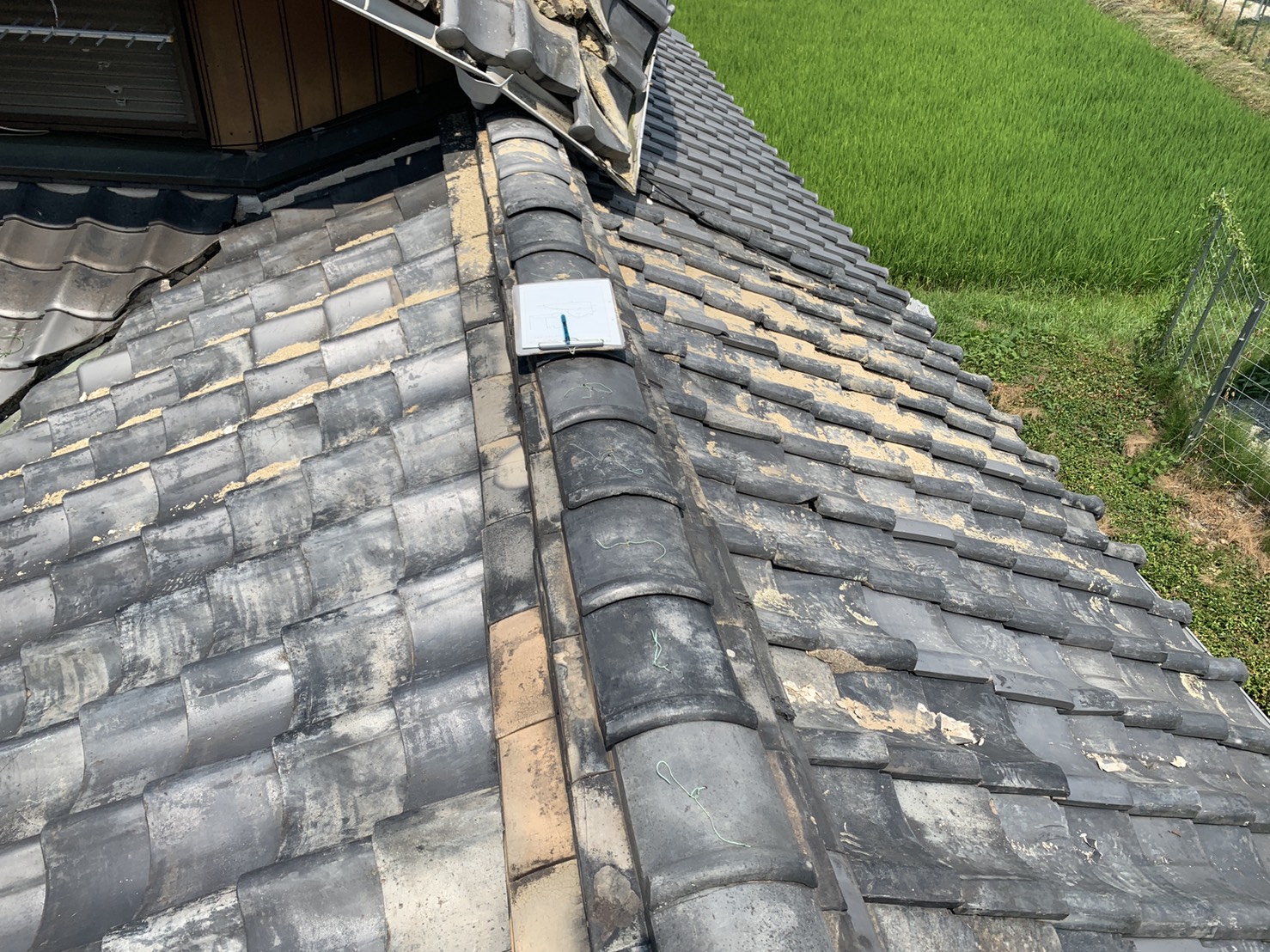 加古川市で瓦屋根の修理見積を行った屋根の様子