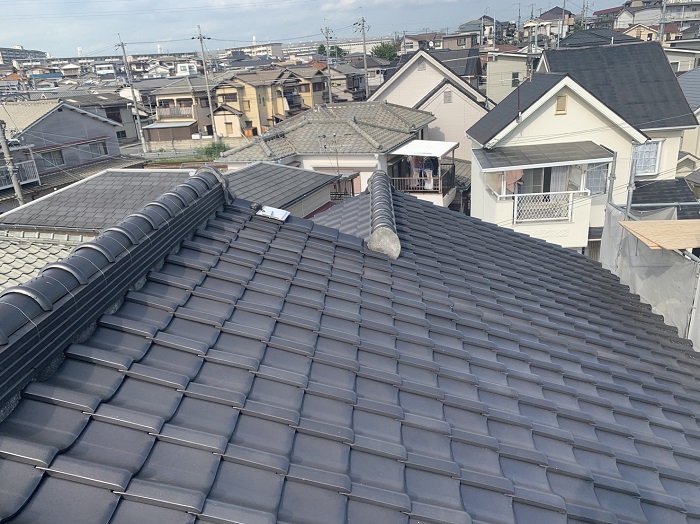 三田市で築30年の瓦屋根を調査！ひび割れが気になるお客様へのご提案内容