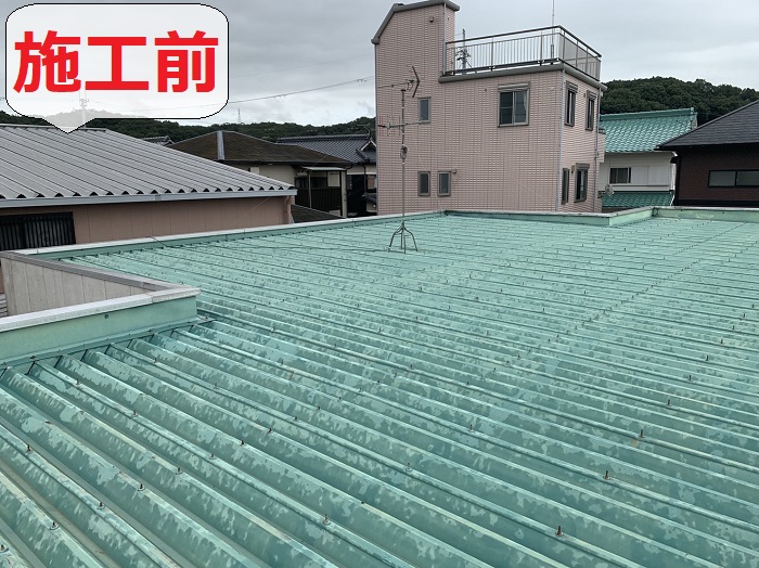 工場の折板屋根改修前