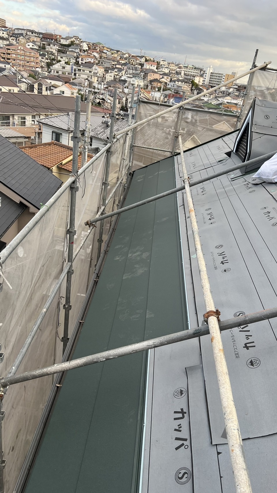 屋根重ね葺き工事に使用したIG工業スーパーガルテクト